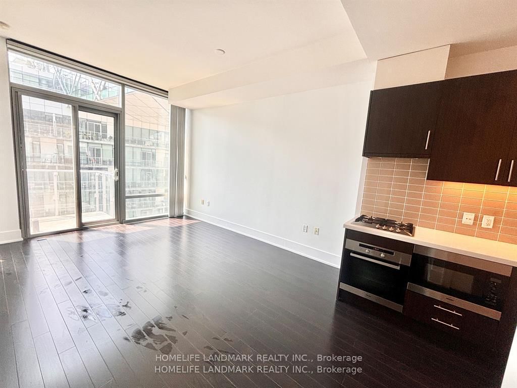 39 Queens Quay E • #1029 • Toronto, ON photo 8