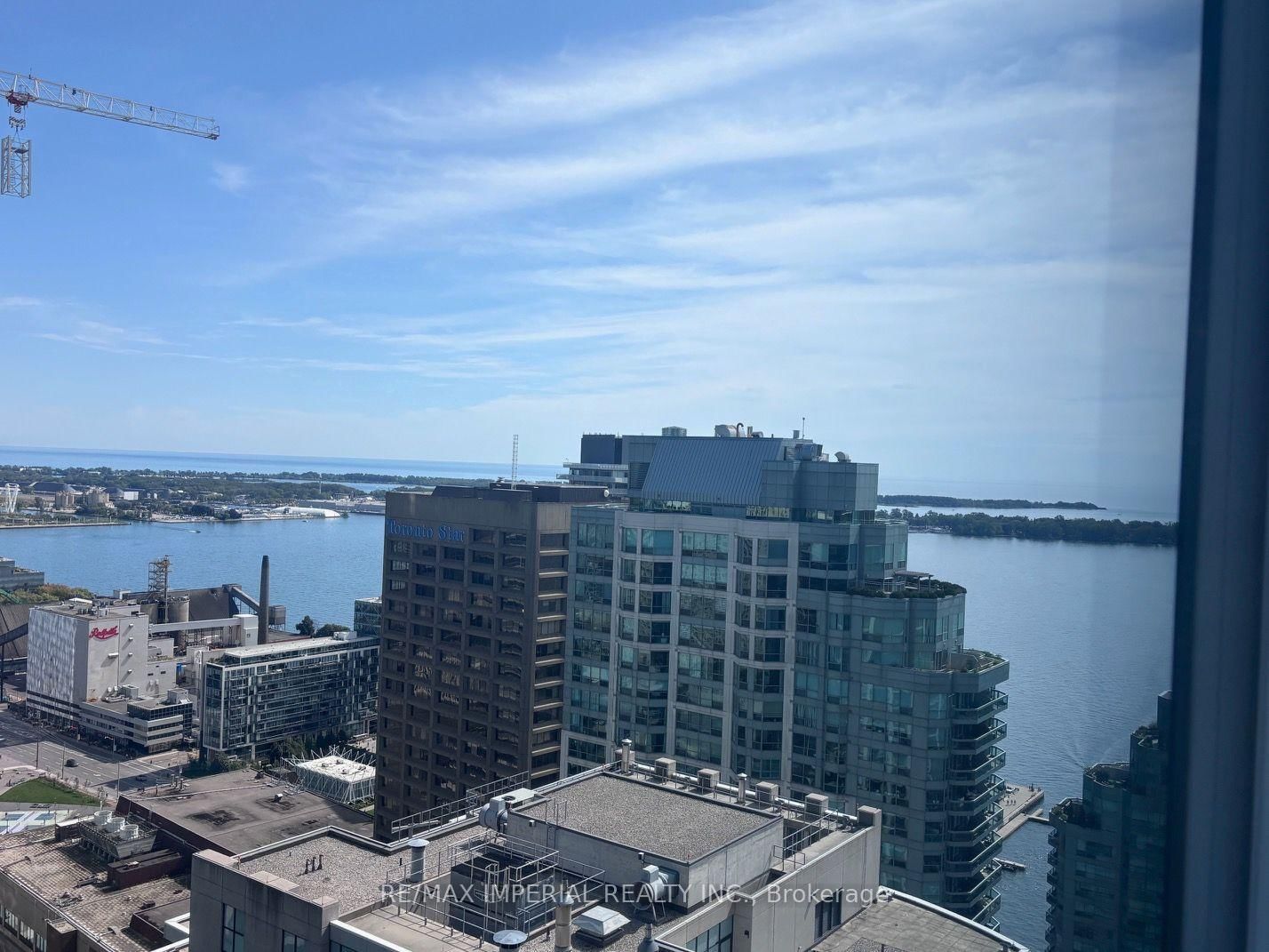 16 Harbour Street • #3707 • Toronto, ON photo 9