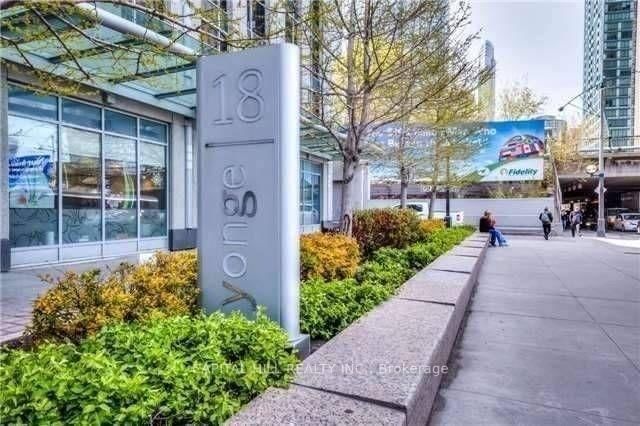 2601 - 18 Yonge Street