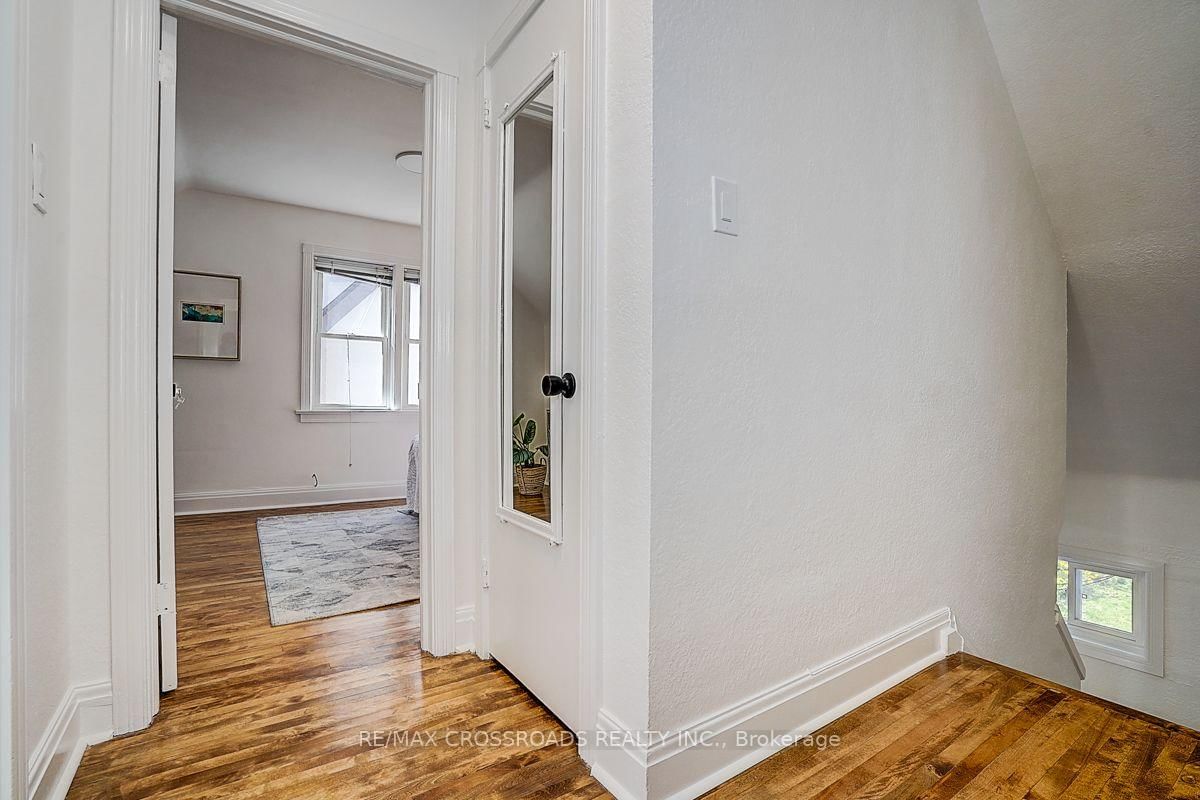 128 Leacrest Road • Toronto, ON photo 28