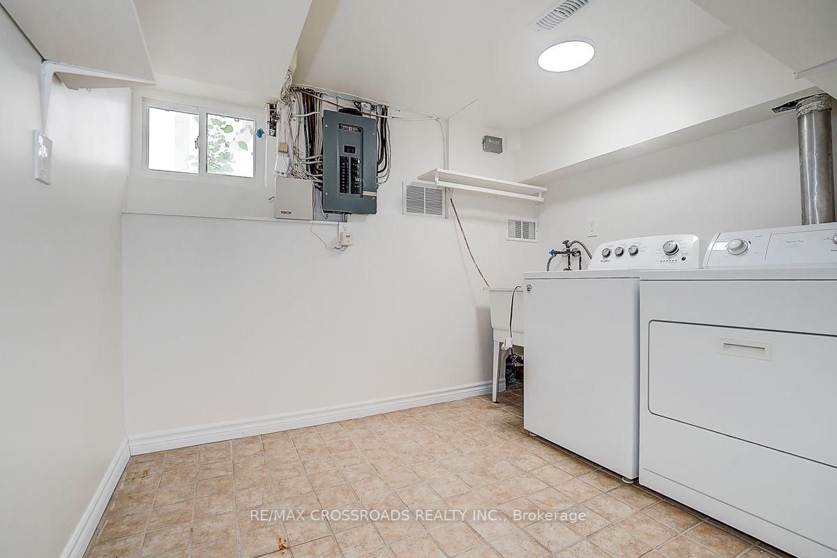 128 Leacrest Road • Toronto, ON photo 46