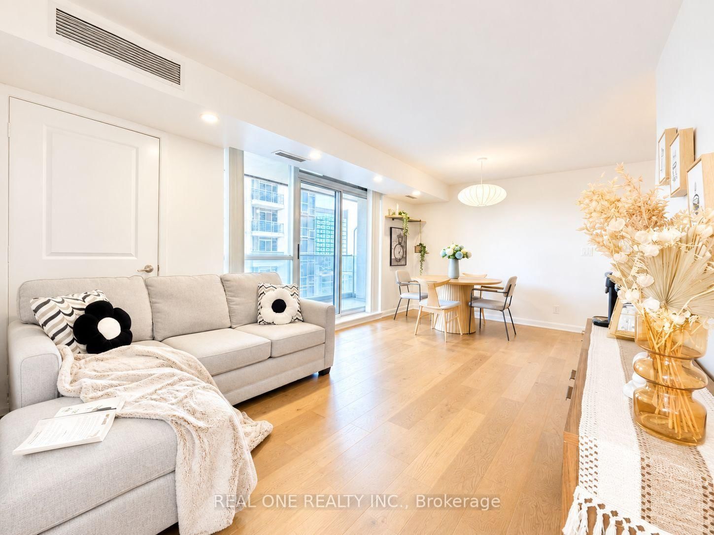 5793 Yonge Street • #1905 • Toronto, ON photo 9