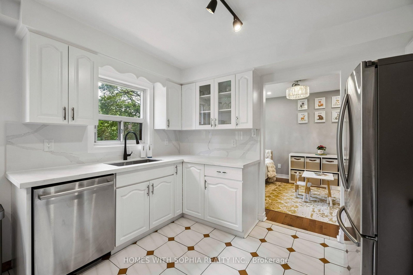 34 Rustywood Drive • Toronto, ON photo 23