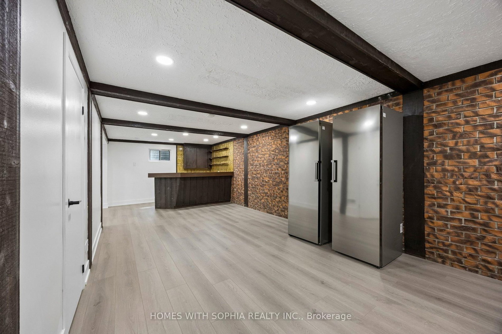 34 Rustywood Drive • Toronto, ON photo 41