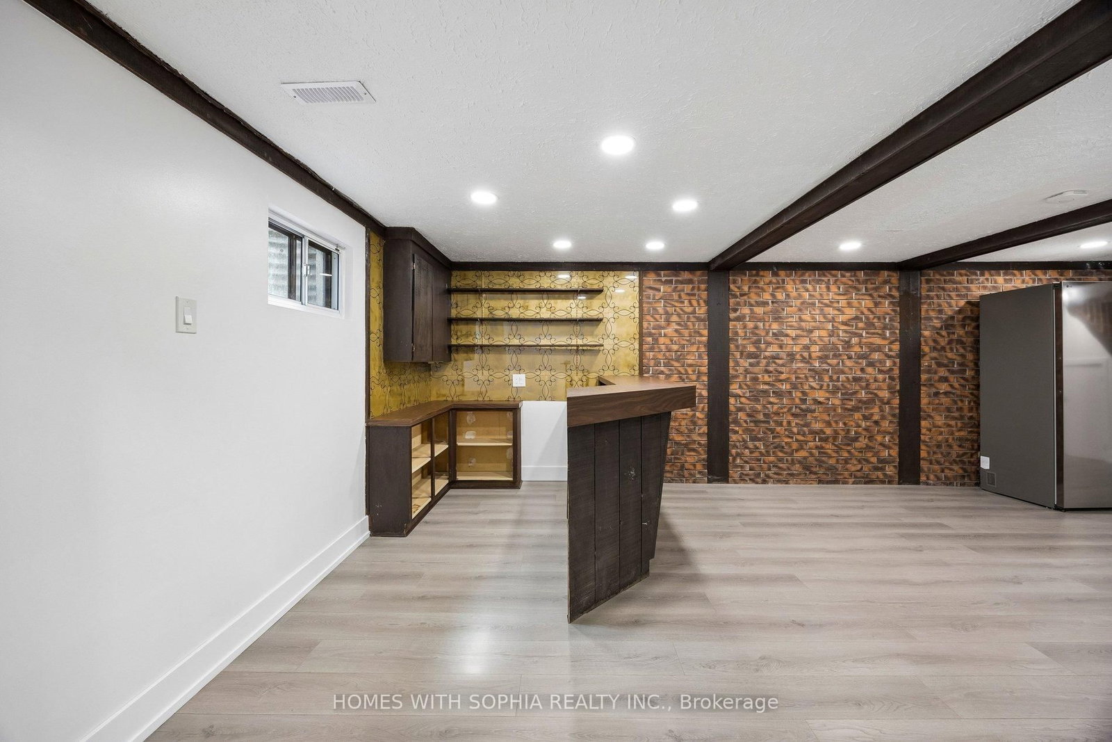 34 Rustywood Drive • Toronto, ON photo 42