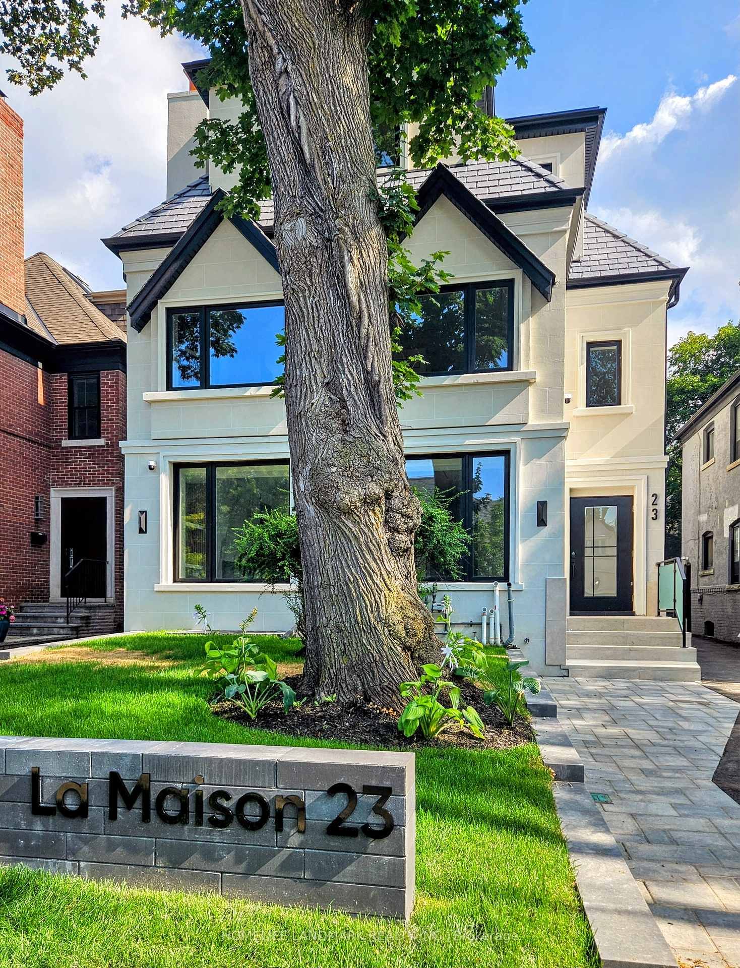 The Bellagio - 23 Coulson Avenue, Toronto 2