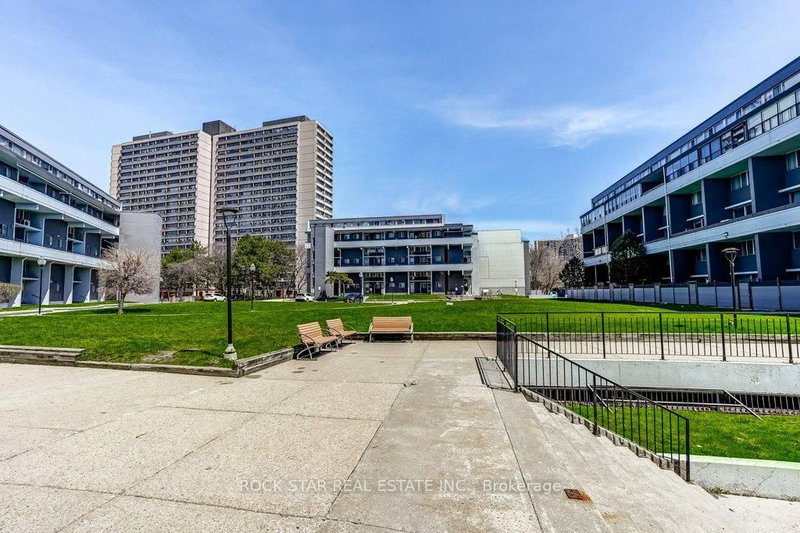 708 - 10 Sunny Glenway