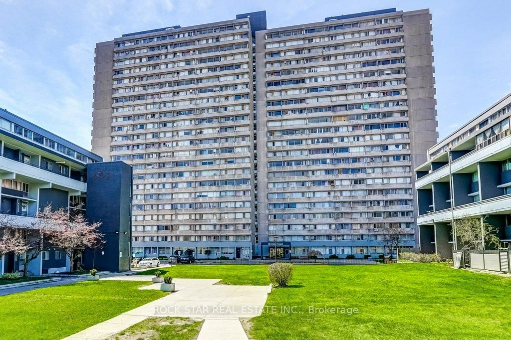 10 Sunny Glenway • #708 • Toronto, ON photo 1