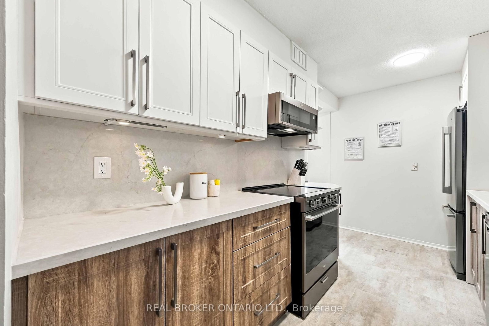 5 Old Sheppard Avenue • #1805 • Toronto, ON photo 16