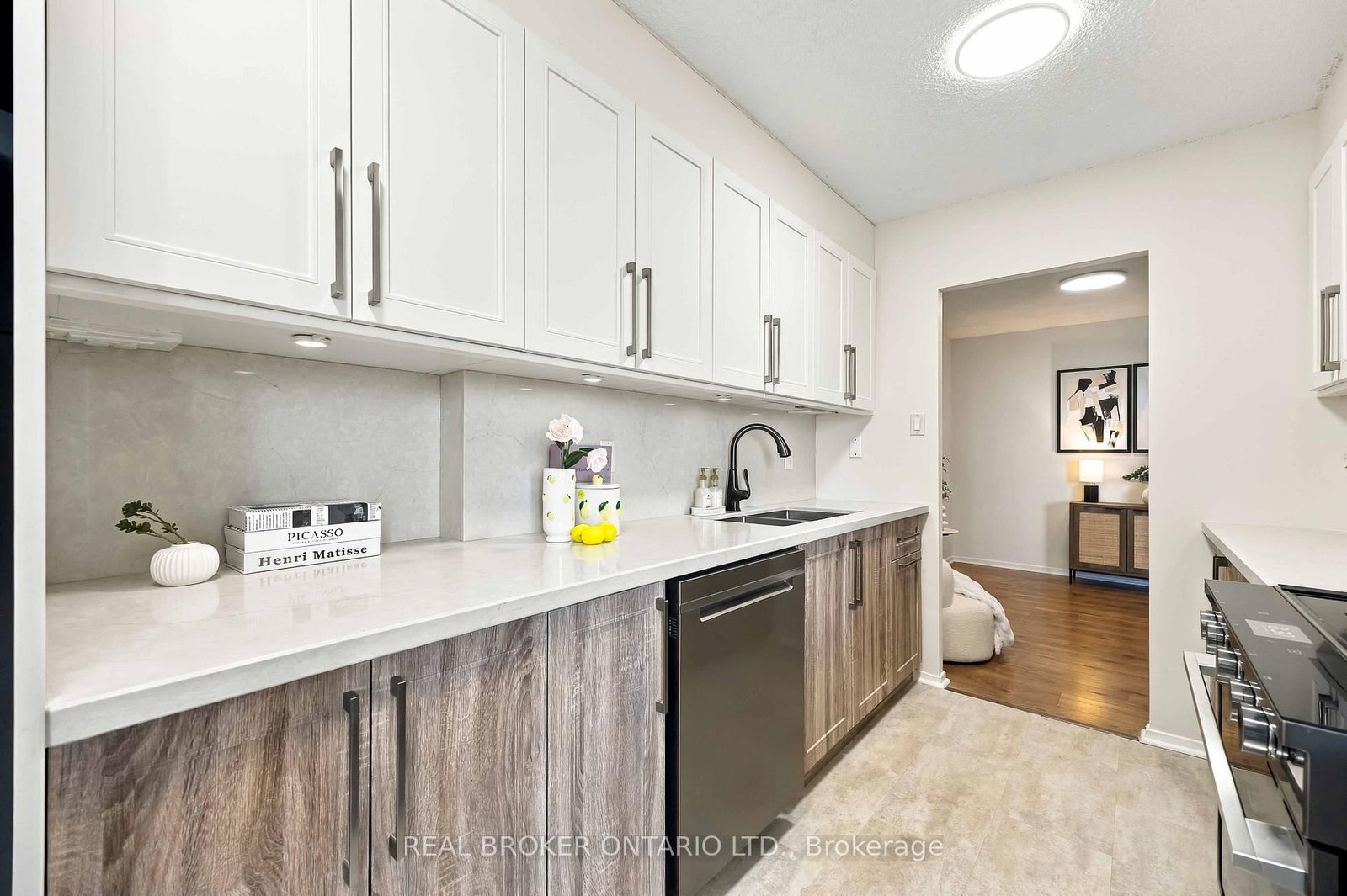 5 Old Sheppard Avenue • #1805 • Toronto, ON photo 19