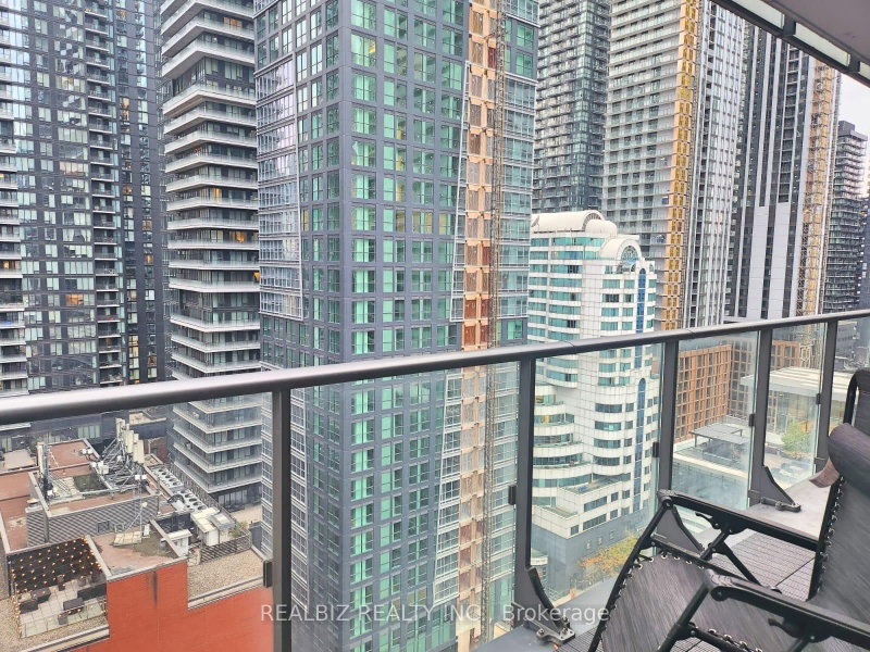 2008 - 8 Mercer Street