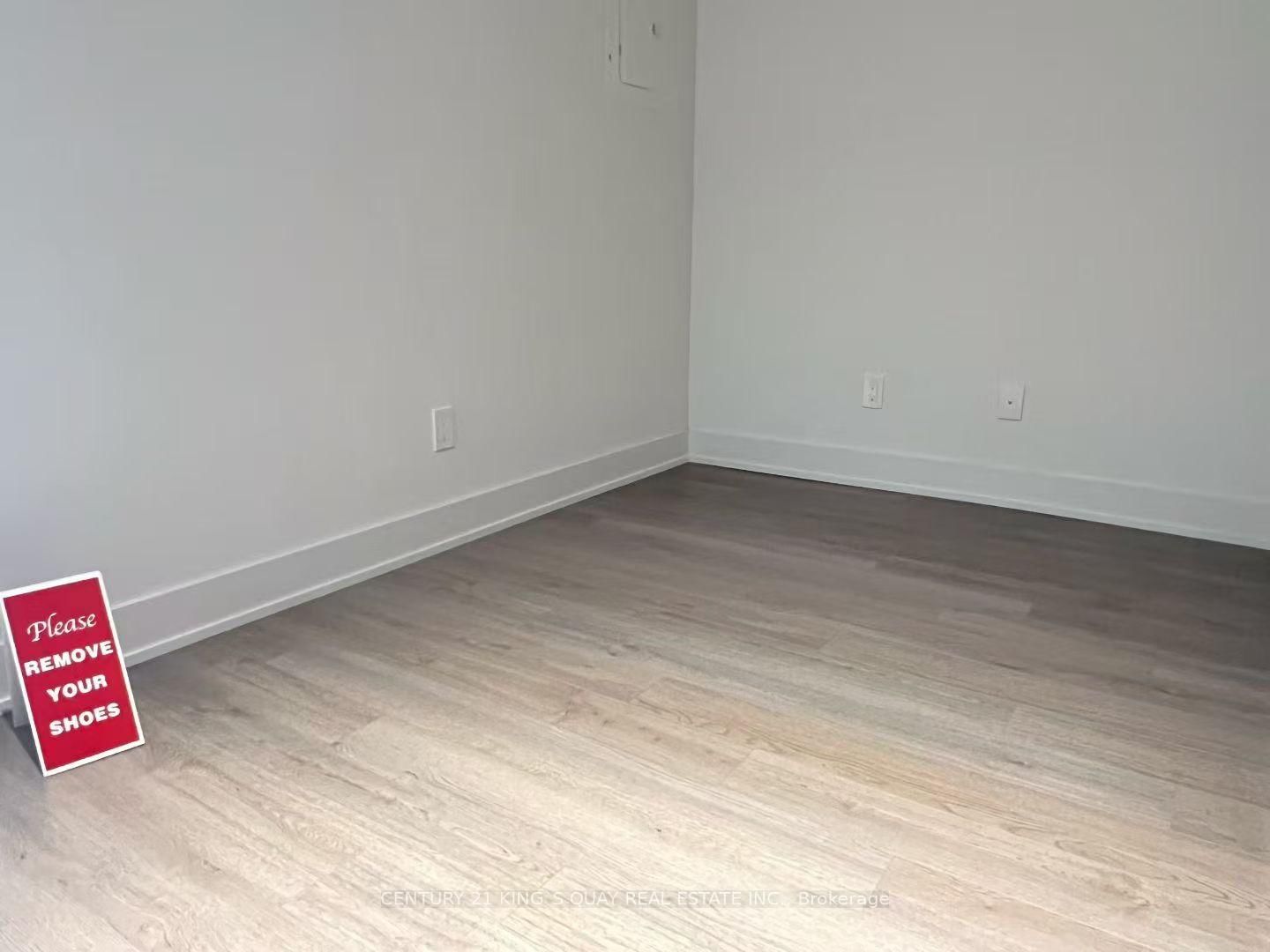 8 Cumberland Street • #1505 • Toronto, ON photo 5
