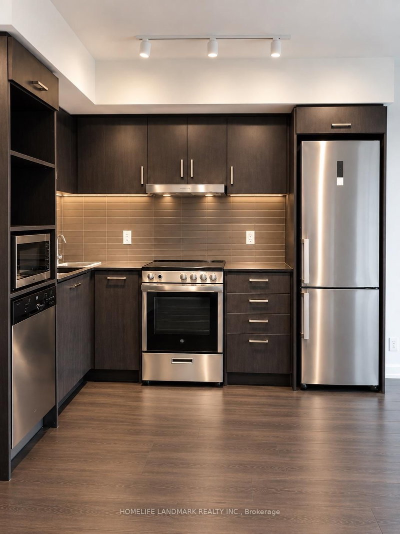 1706 - 219 Dundas Street E