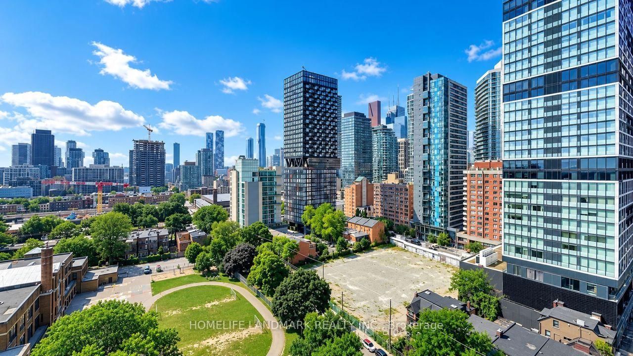 219 Dundas Street E • #1706 • Toronto, ON photo 9