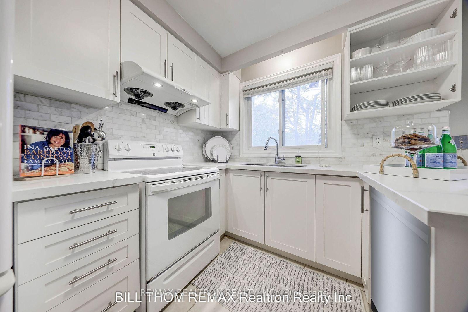 58 Reiber Crescent • Toronto, ON photo 15