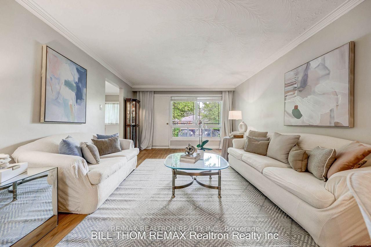 58 Reiber Crescent • Toronto, ON photo 9