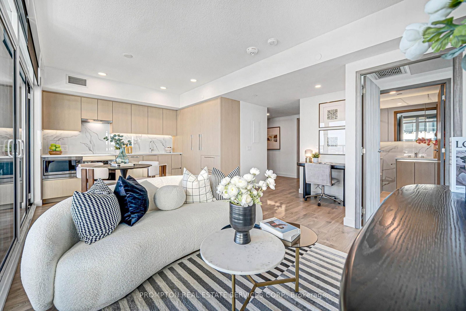 1 Concord cityplace Way • #5210 • Toronto, ON photo 12