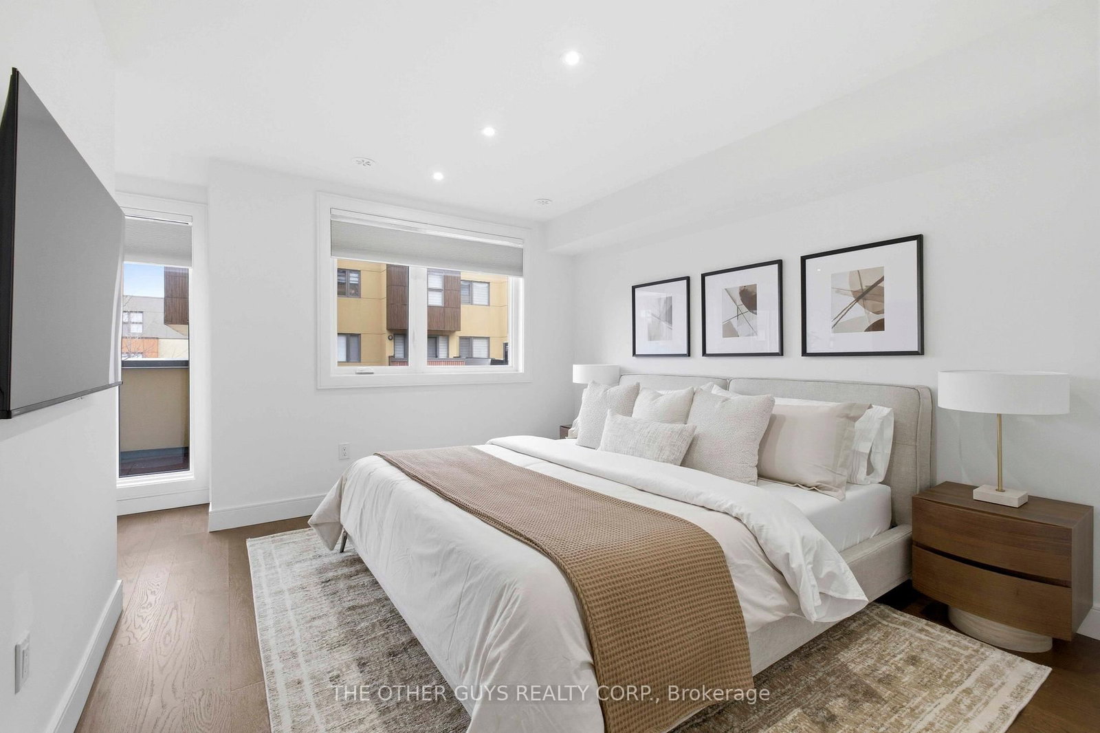 9R Clintwood Gate • #18 • Toronto, ON photo 13