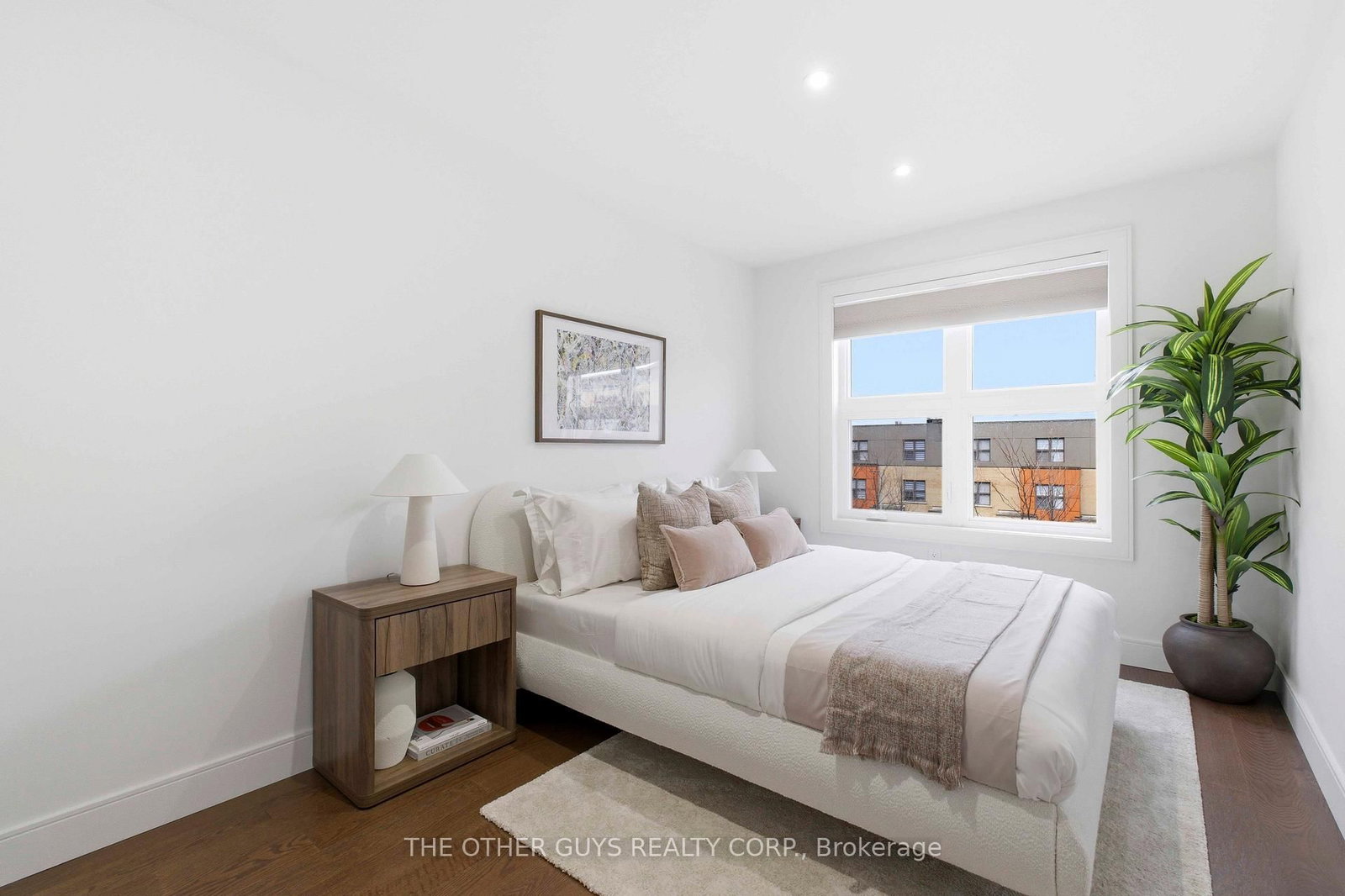 9R Clintwood Gate • #18 • Toronto, ON photo 25
