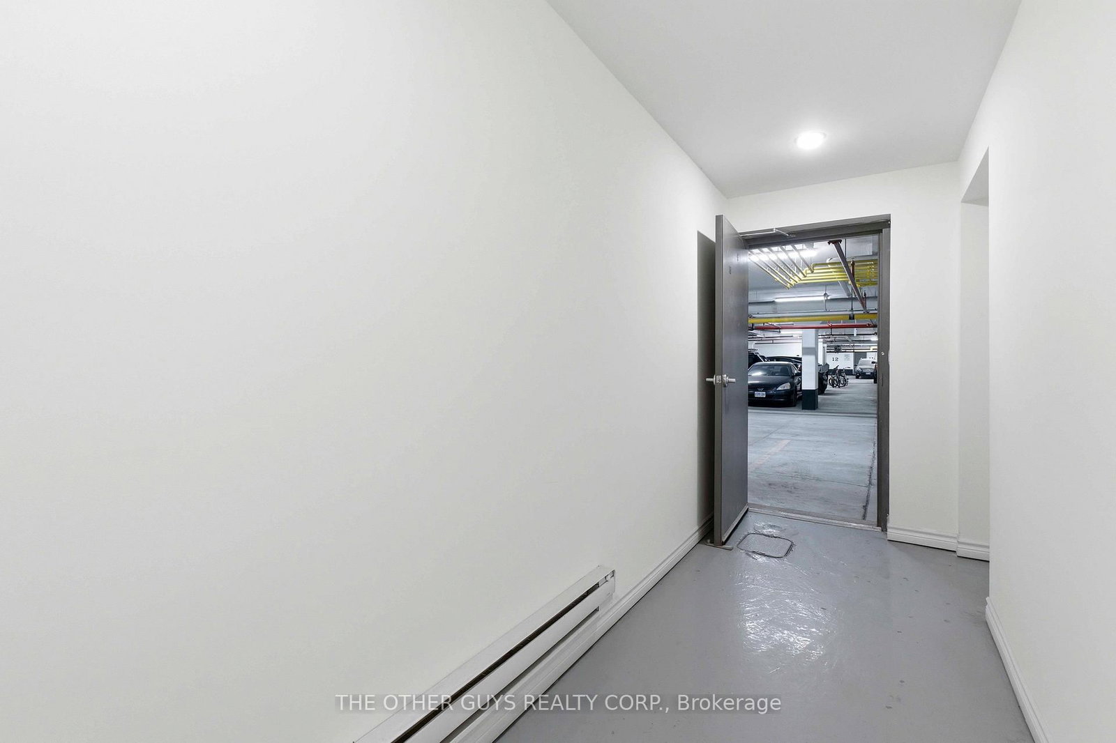 9R Clintwood Gate • #18 • Toronto, ON photo 29