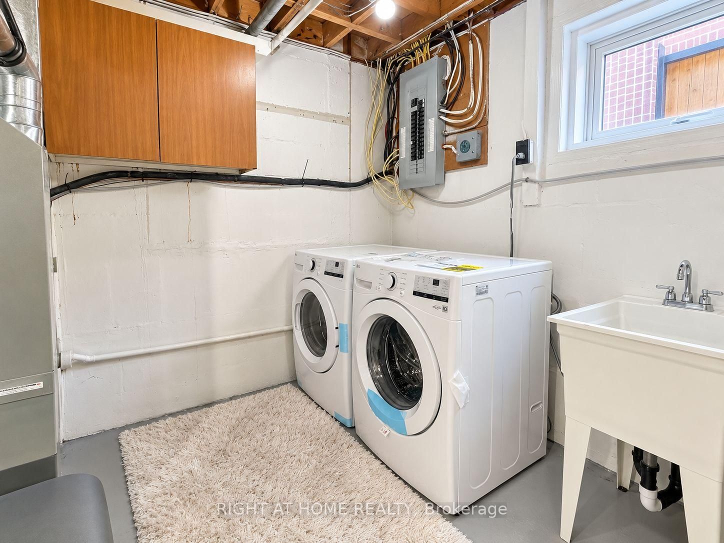 16 Ptarmigan Crescent • Toronto, ON photo 28