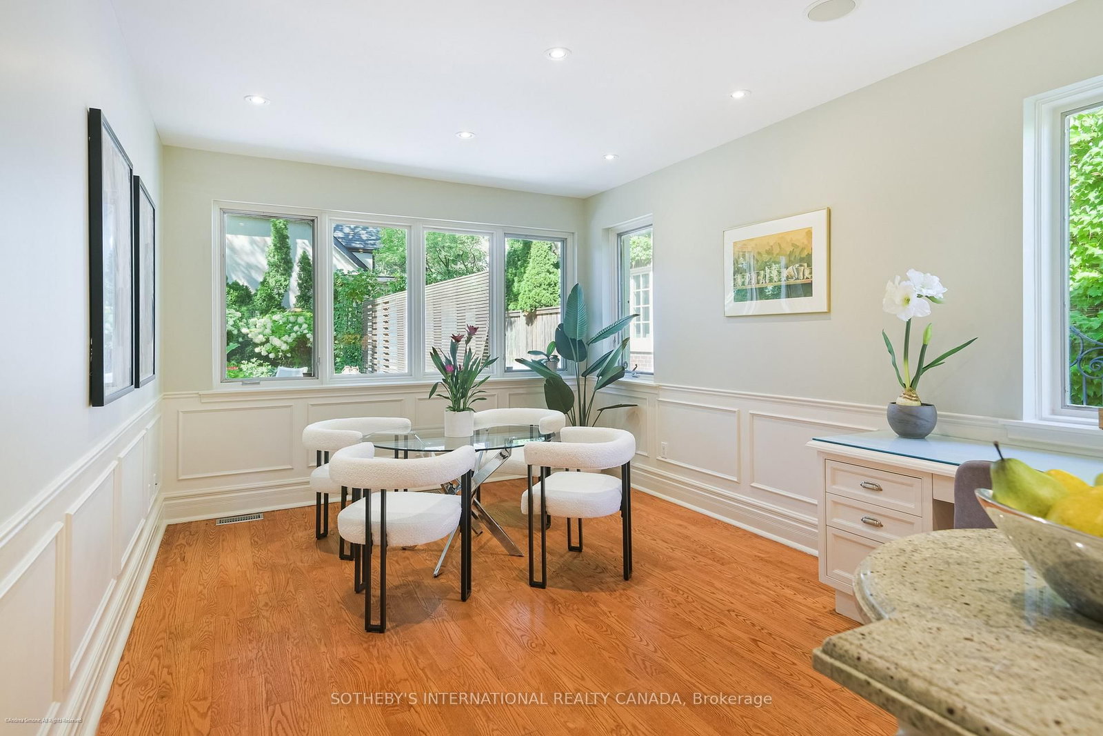 186 Rosedale Heights Drive • Toronto, ON photo 16