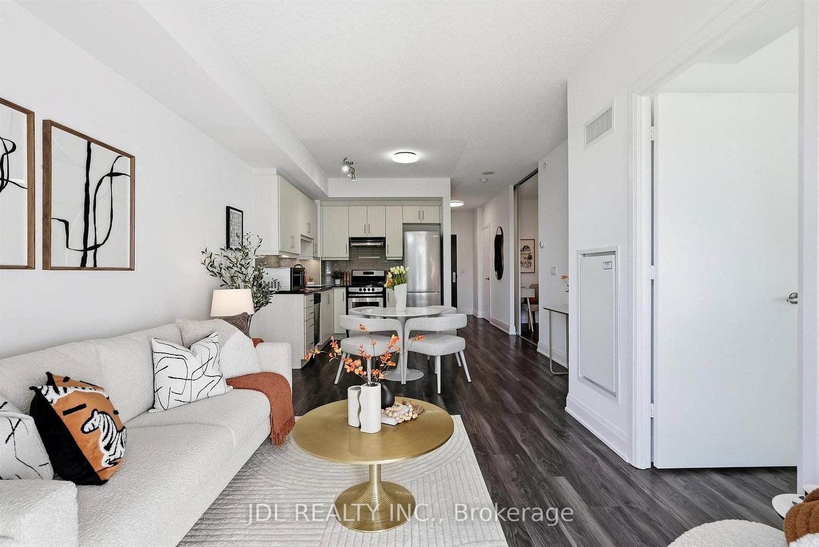 68 Canterbury Place • #220 • Toronto, ON photo 13