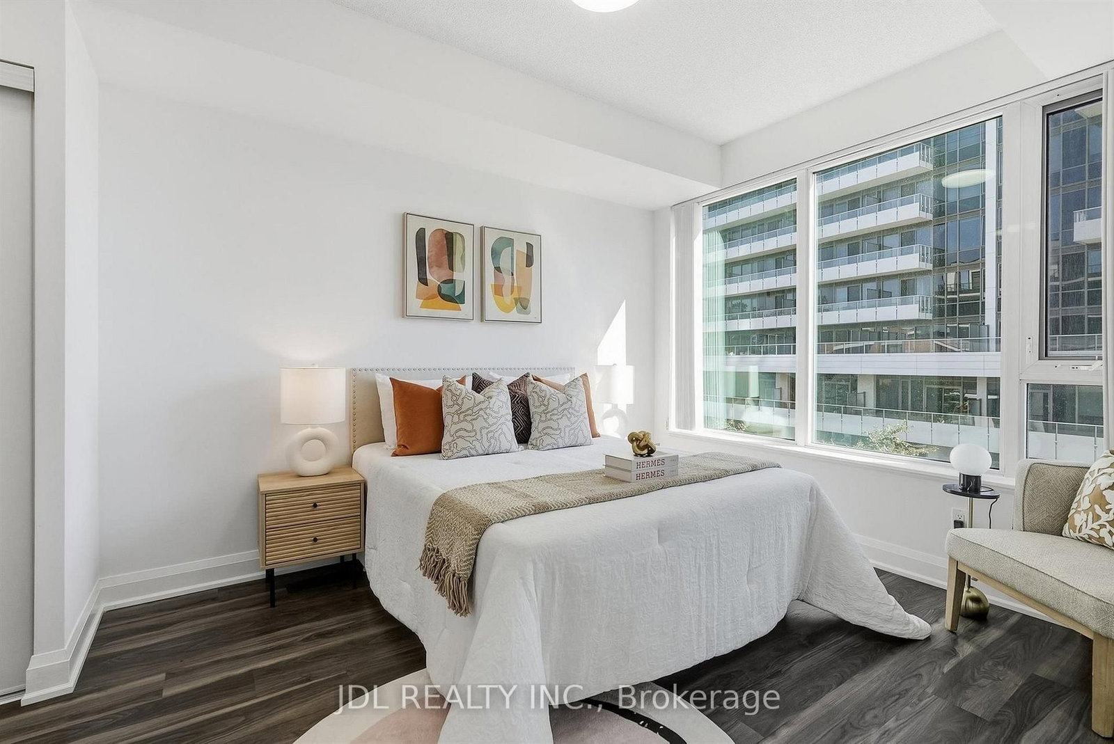 68 Canterbury Place • #220 • Toronto, ON photo 16
