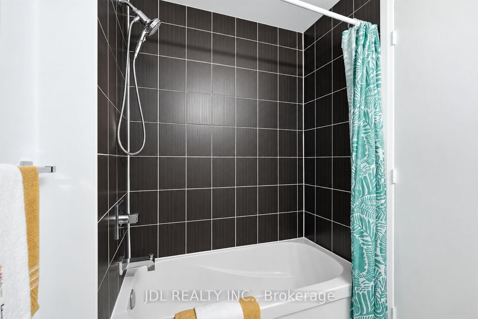68 Canterbury Place • #220 • Toronto, ON photo 22