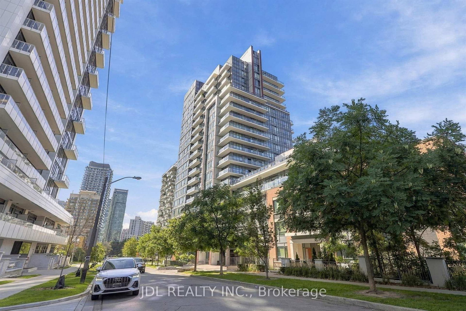 68 Canterbury Place • #220 • Toronto, ON photo 32