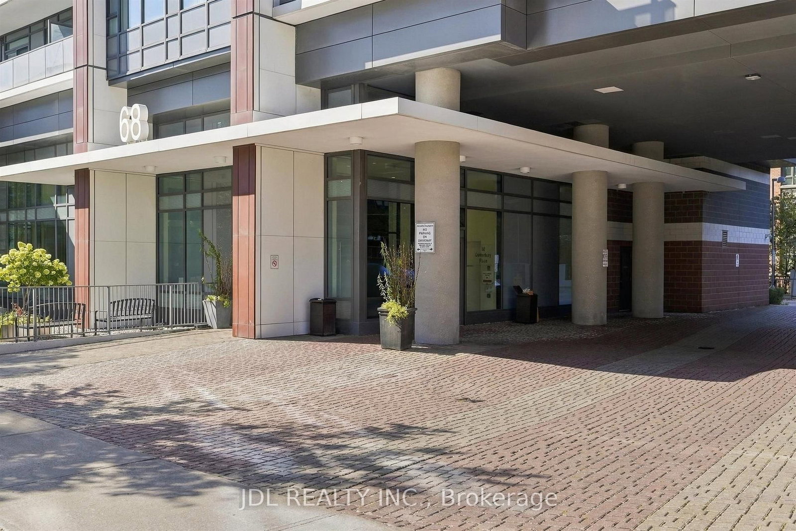 68 Canterbury Place • #220 • Toronto, ON photo 33