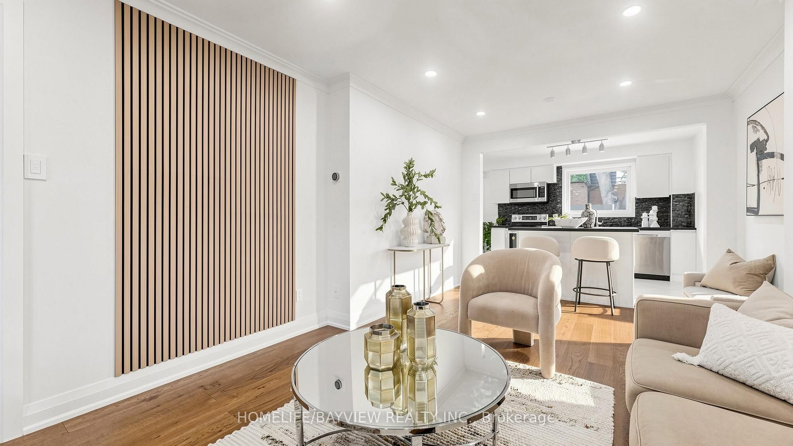 27 Bedle Avenue • Toronto, ON photo 12