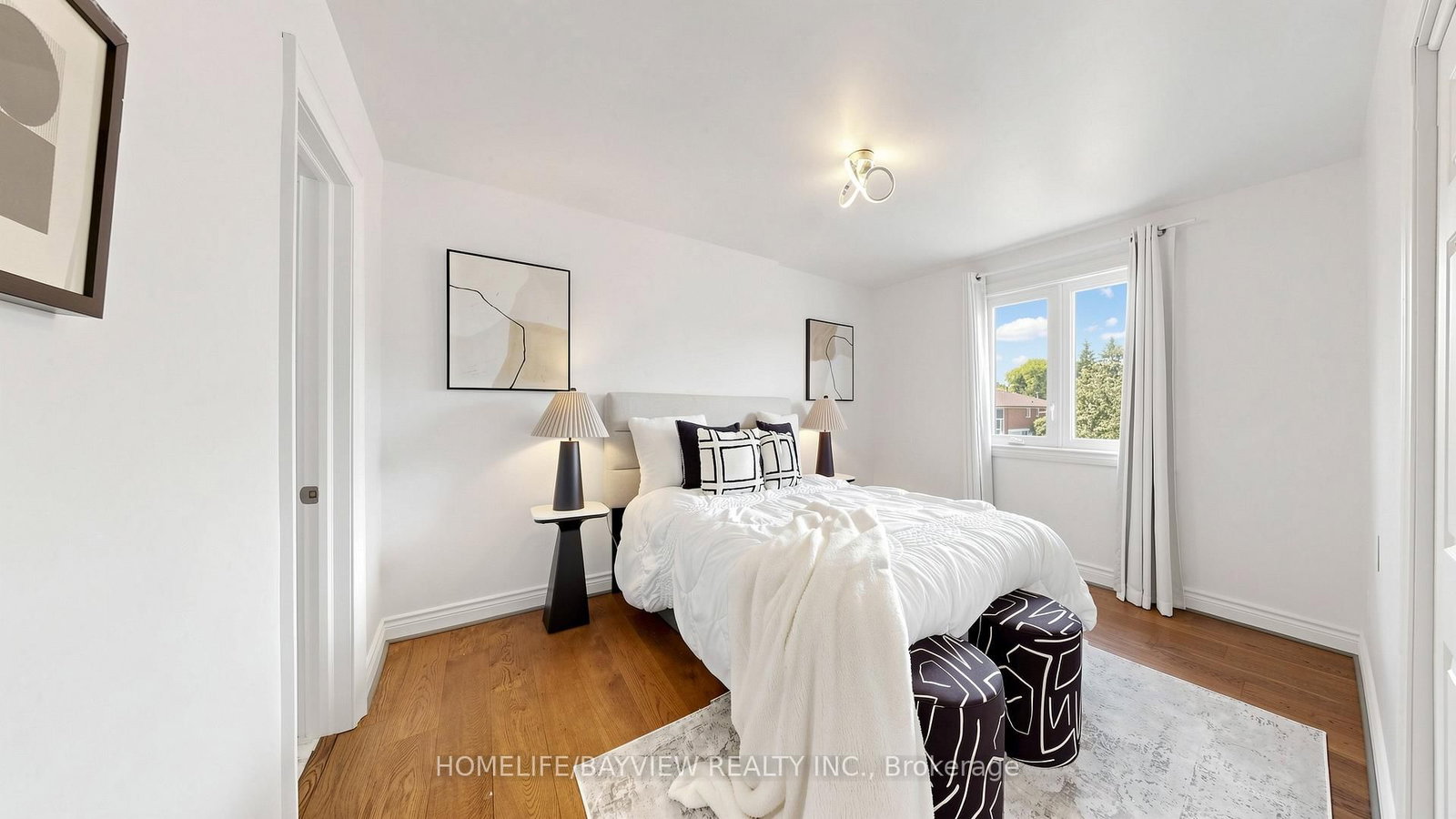 27 Bedle Avenue • Toronto, ON photo 18
