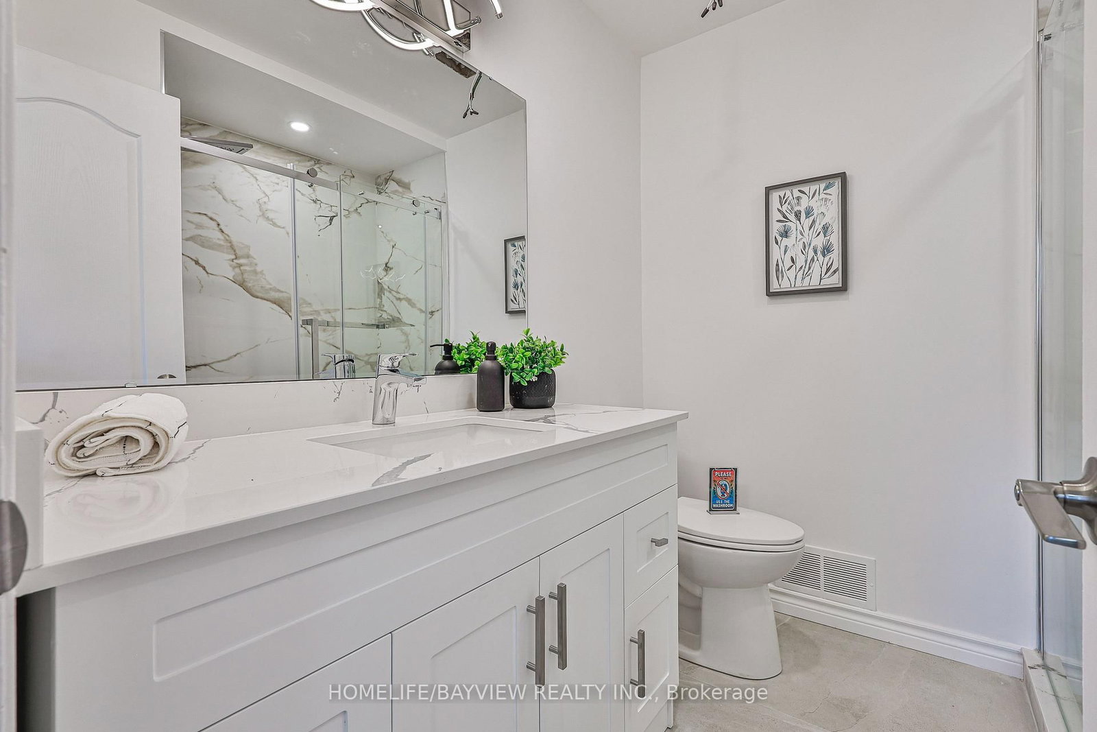 27 Bedle Avenue • Toronto, ON photo 33