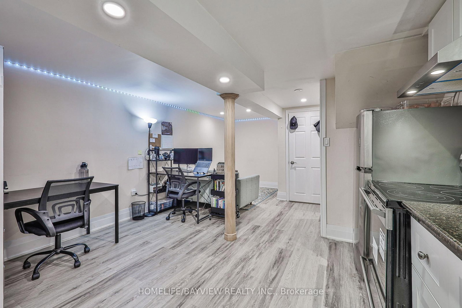 27 Bedle Avenue • Toronto, ON photo 36