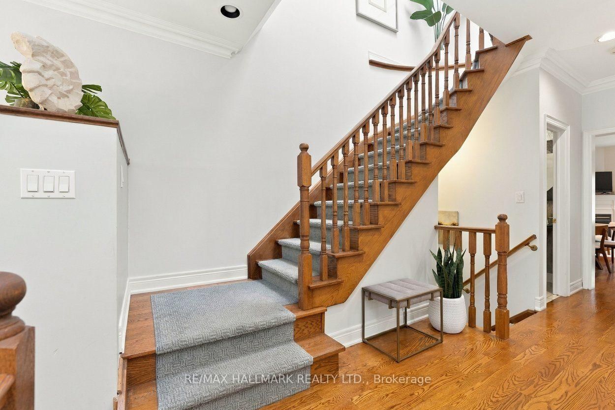 53 Fairchild Avenue • Toronto, ON photo 13