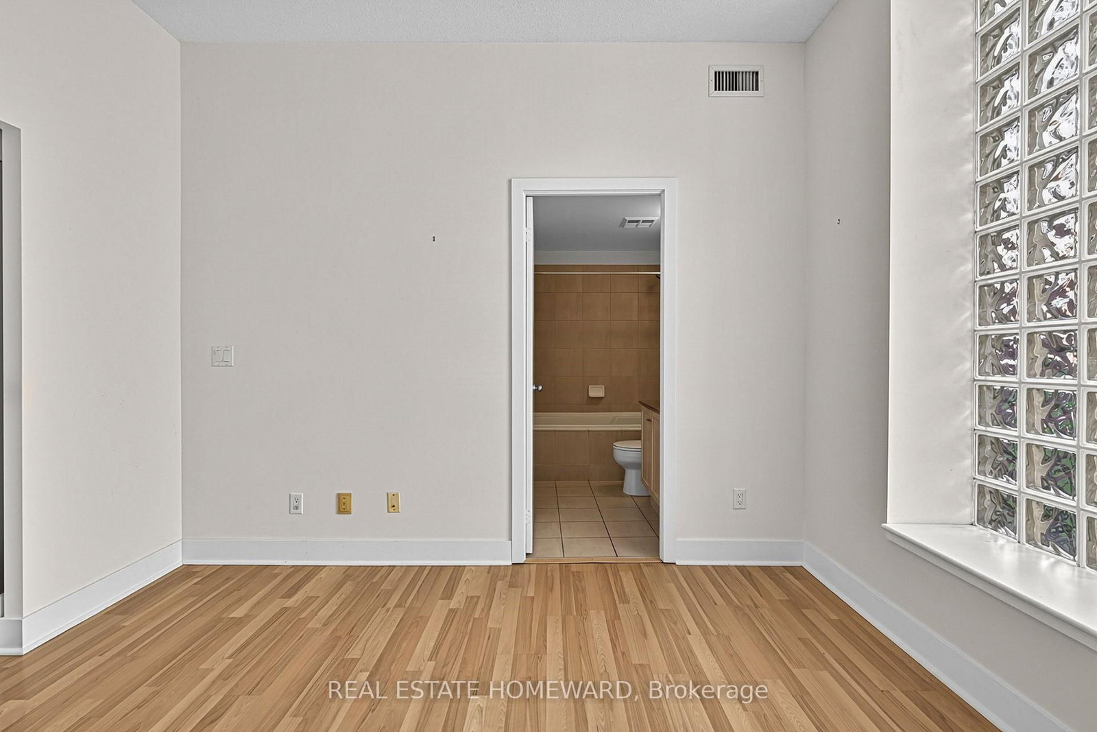 168 King Street E • #302 • Toronto, ON photo 28
