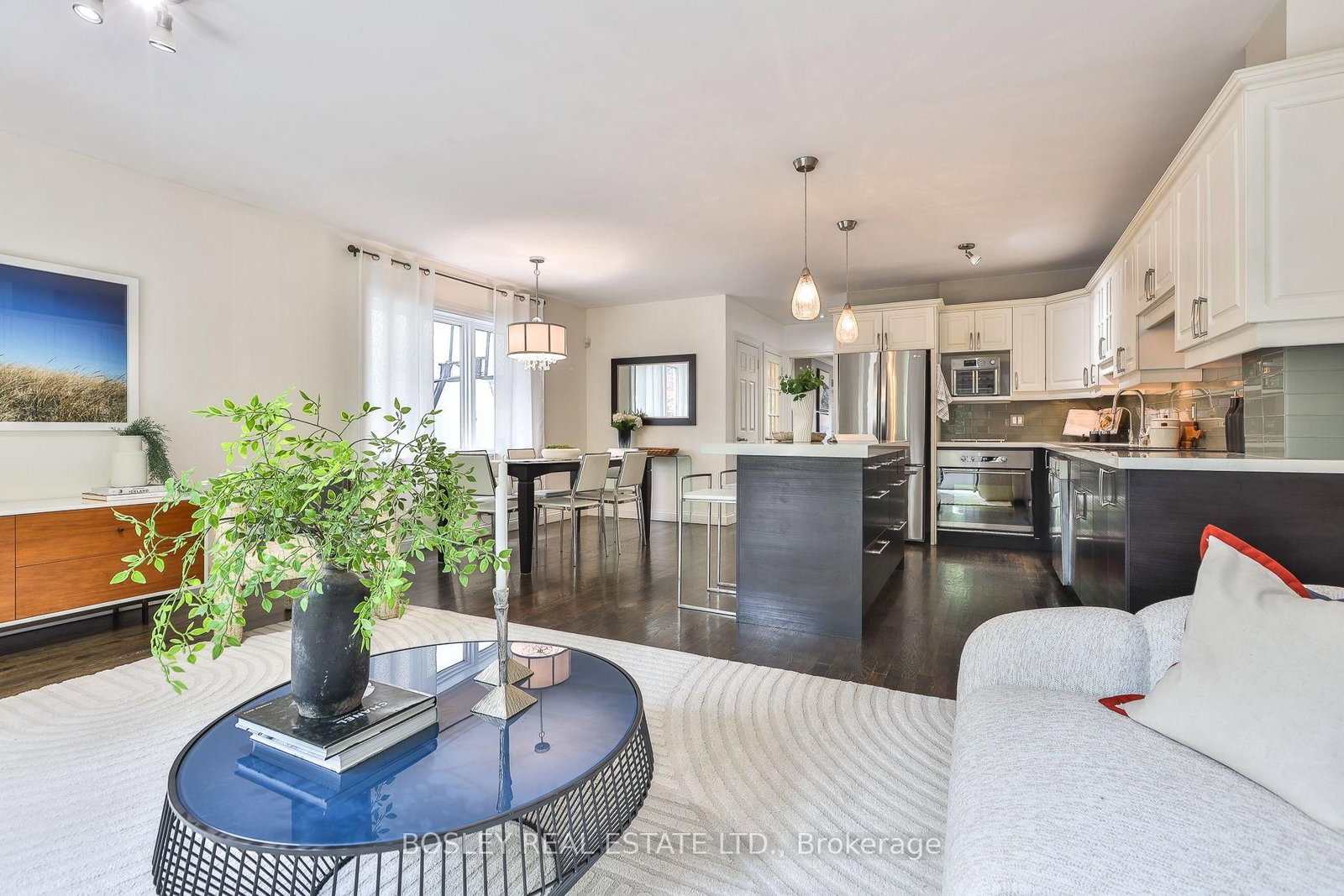 27 Cameron Crescent • Toronto, ON photo 14