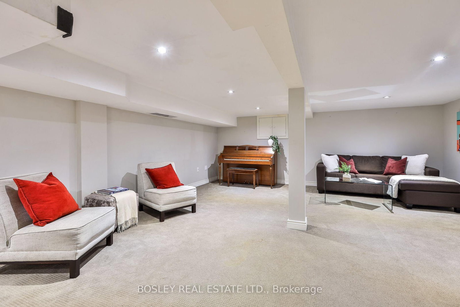 27 Cameron Crescent • Toronto, ON photo 34