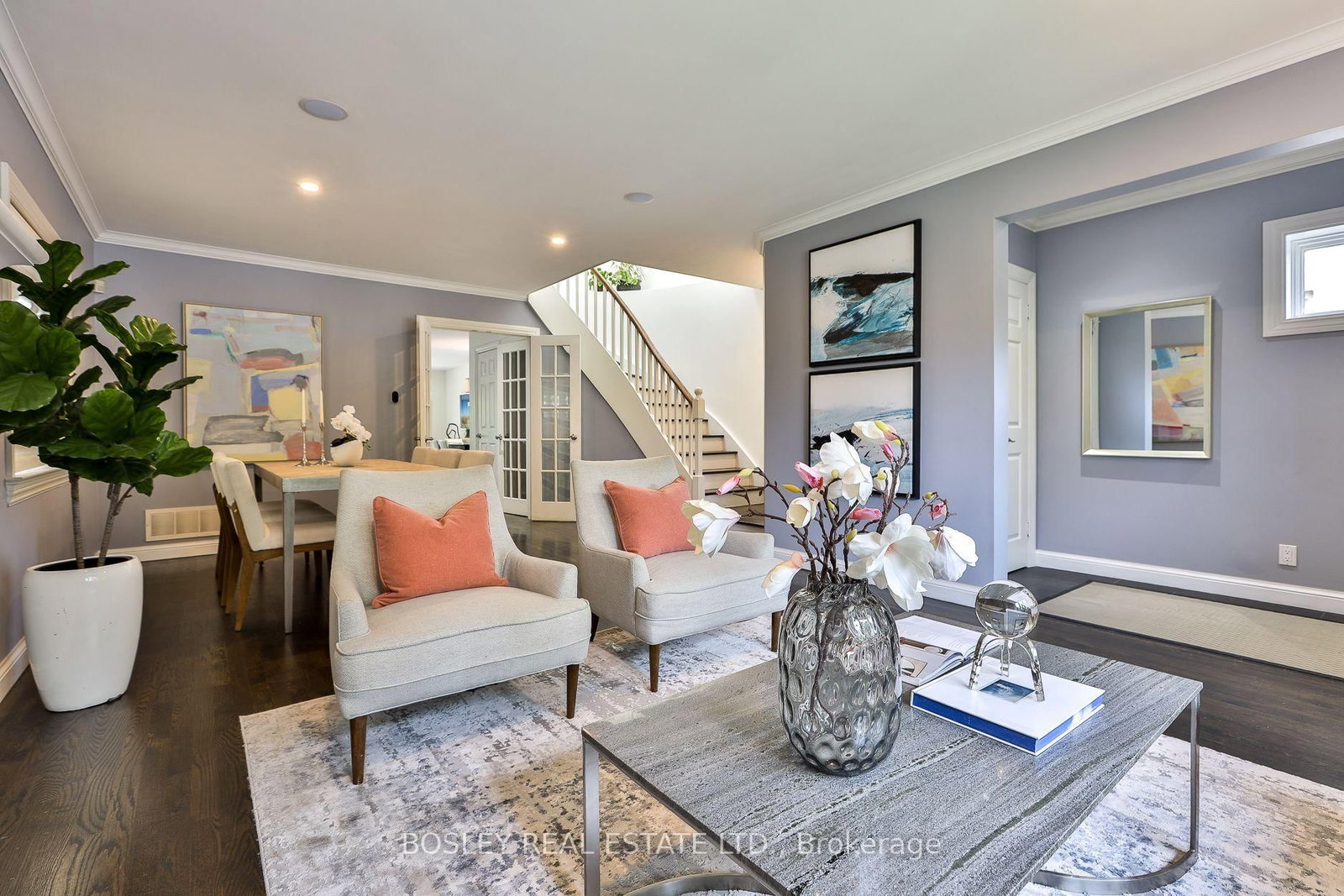 27 Cameron Crescent • Toronto, ON photo 5