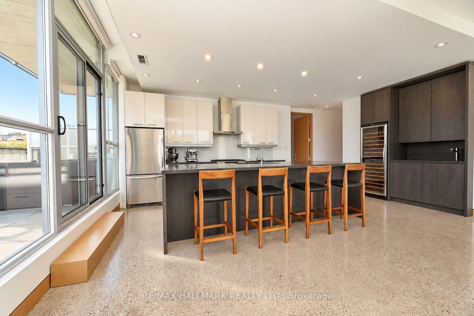 510 King Street E • #402 • Toronto, ON photo 12