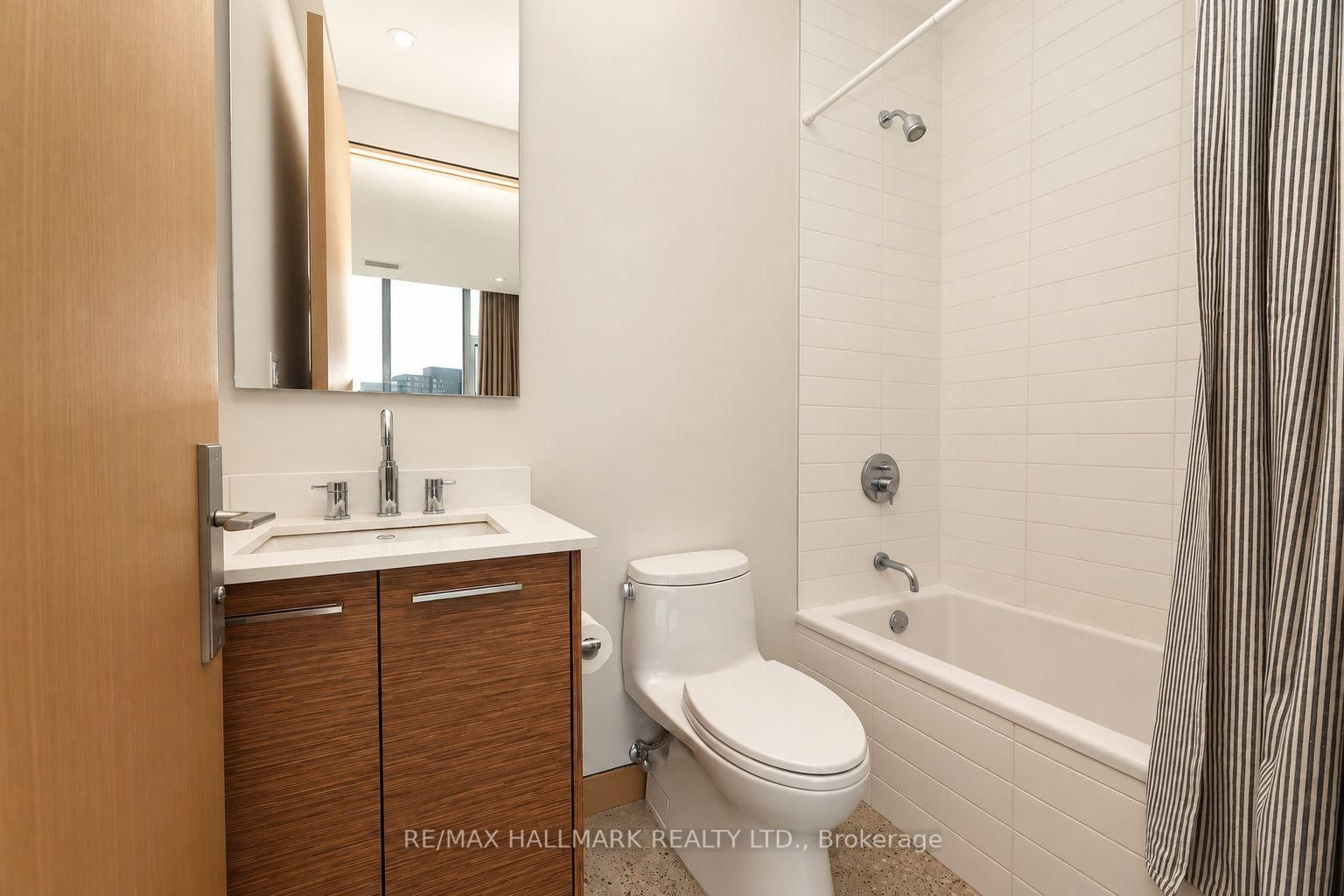 510 King Street E • #402 • Toronto, ON photo 25