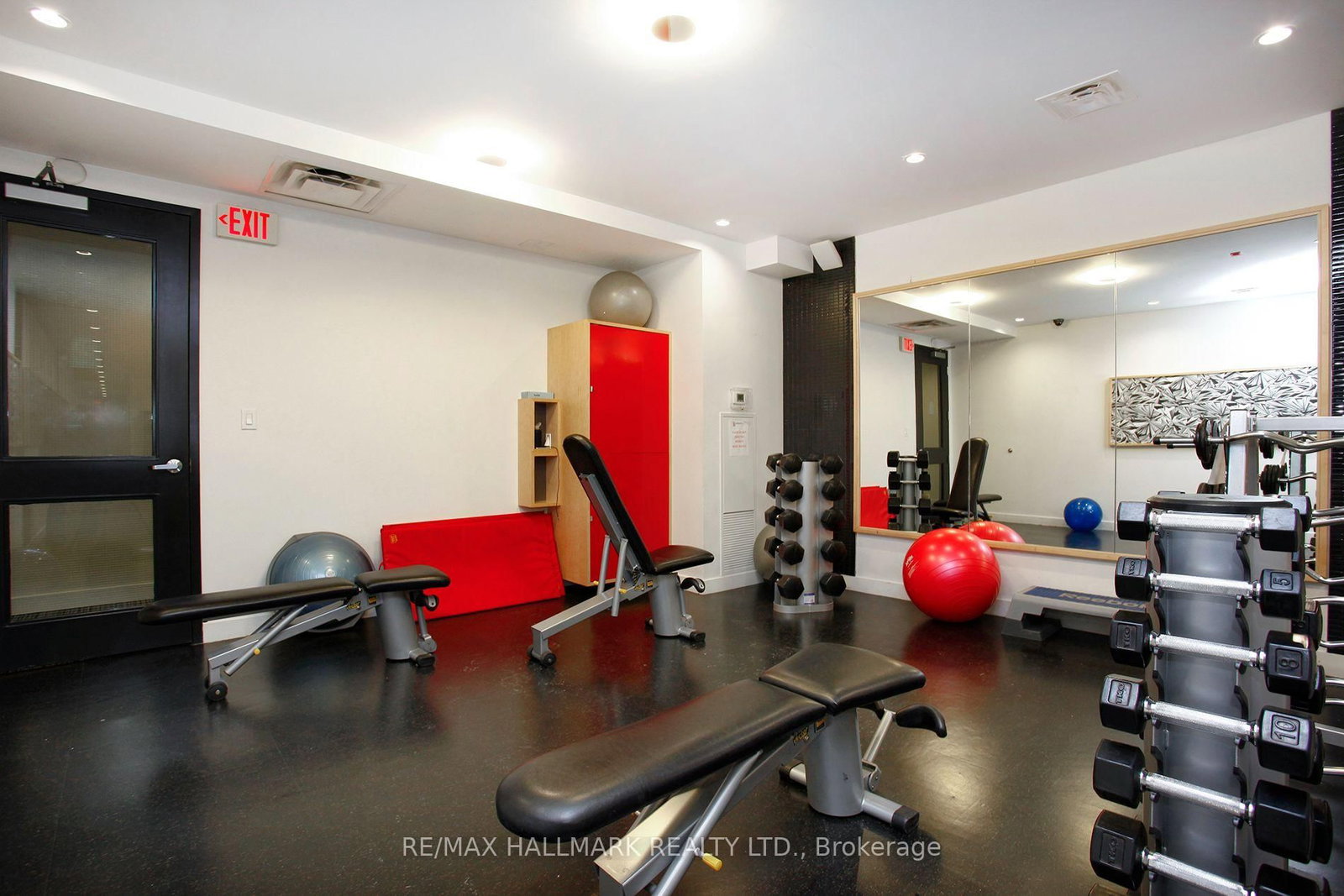 510 King Street E • #402 • Toronto, ON photo 35