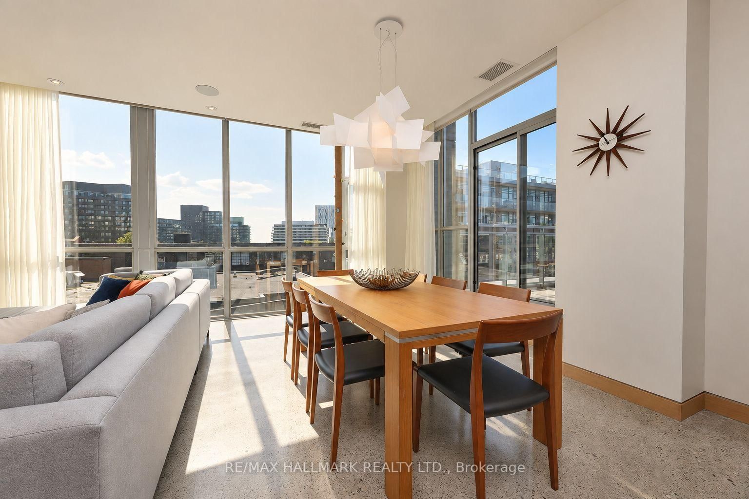 510 King Street E • #402 • Toronto, ON photo 7