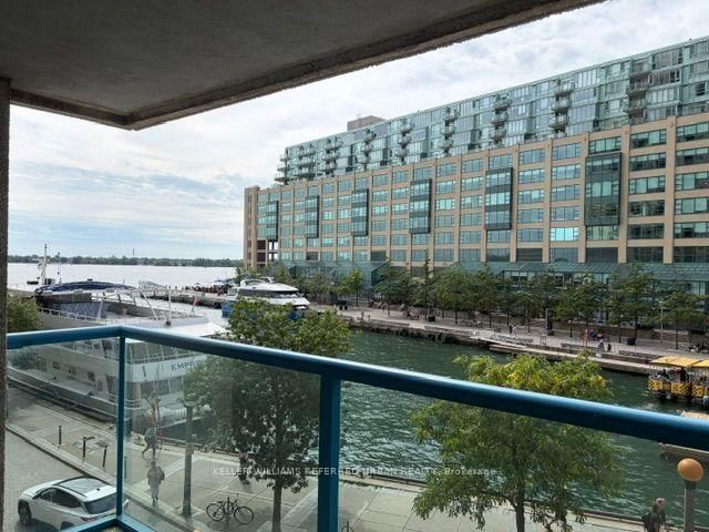 409 - 77 Harbour Square