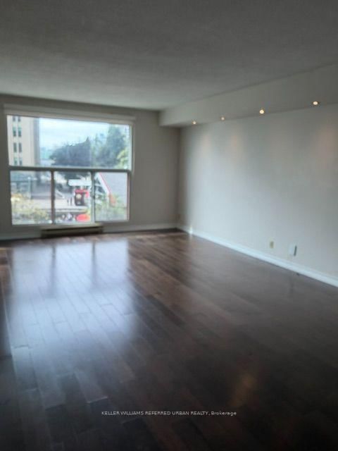 409 - 77 Harbour Square