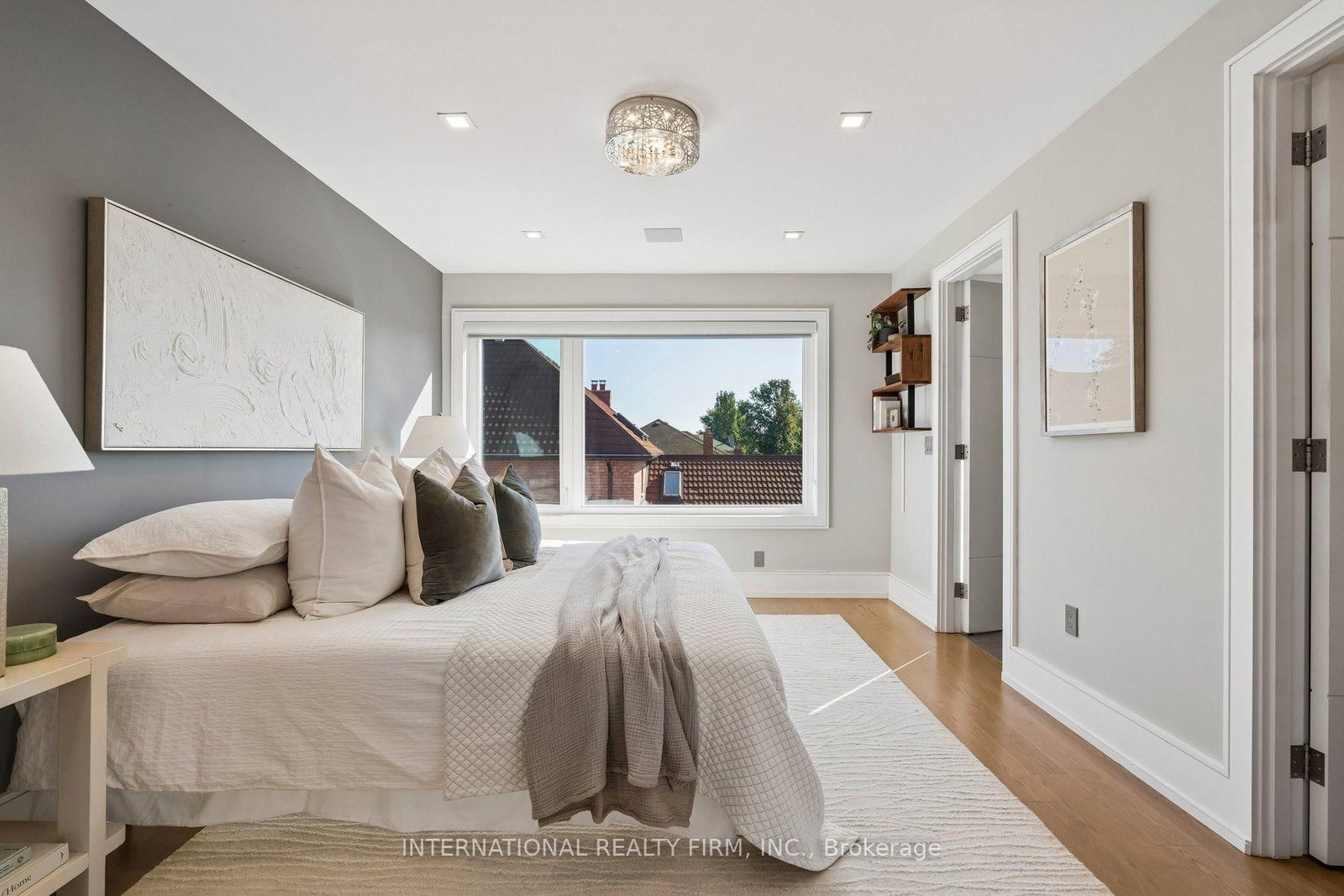39 Wilmington Avenue • Toronto, ON photo 15
