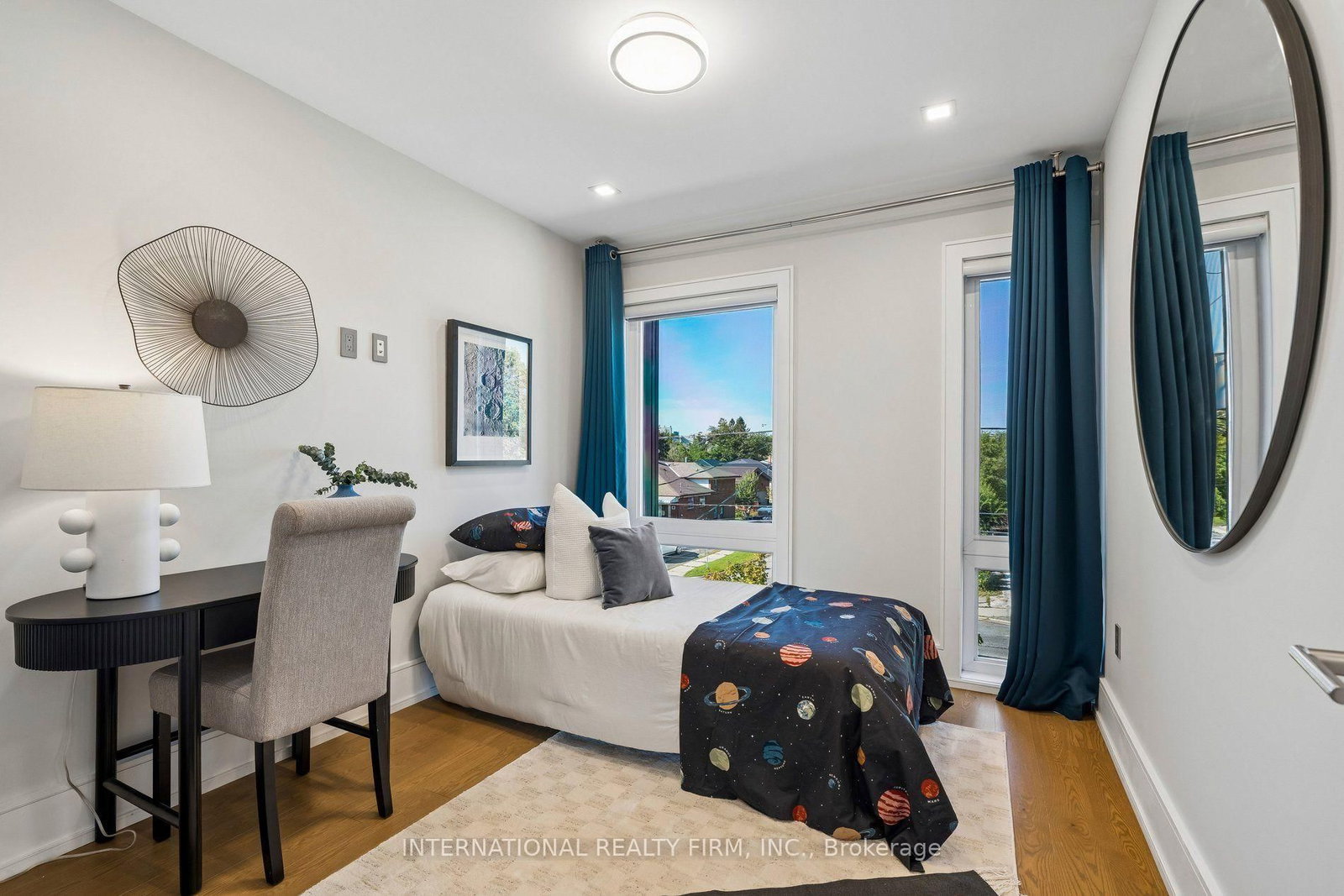 39 Wilmington Avenue • Toronto, ON photo 25