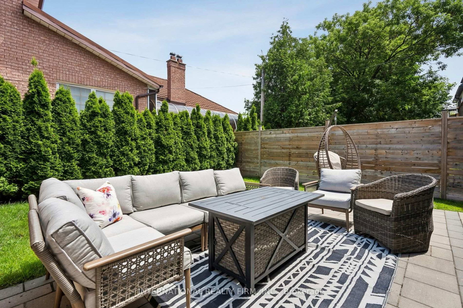 39 Wilmington Avenue • Toronto, ON photo 31