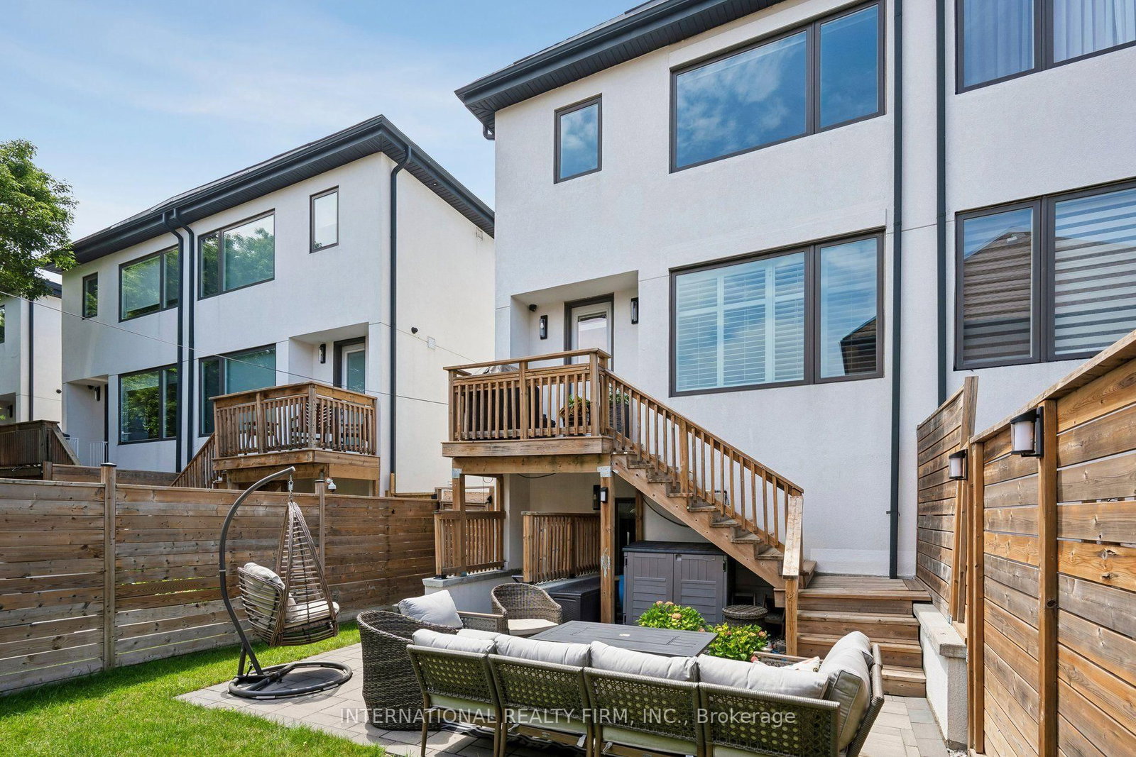 39 Wilmington Avenue • Toronto, ON photo 32